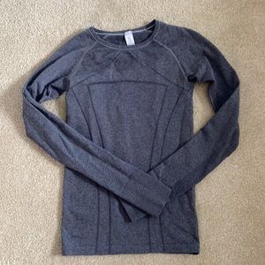 Only worn a couple times and in good condition